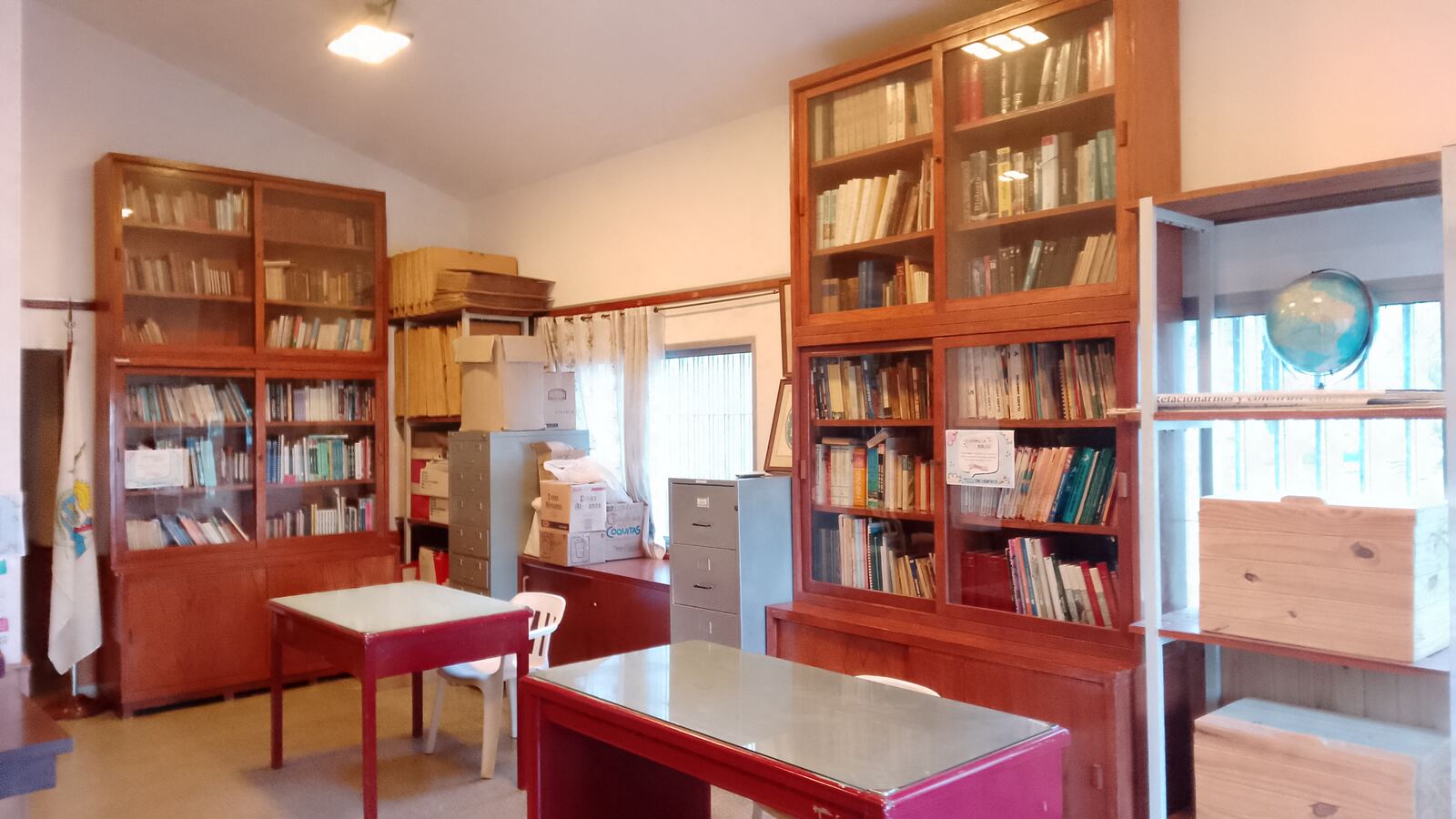 Oficina y archivo de la biblioteca